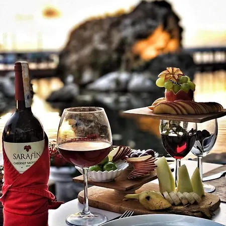 Lotus Restaurant & * Шиле