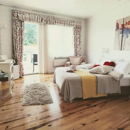 Homestay Lotus Restaurant & Sile
